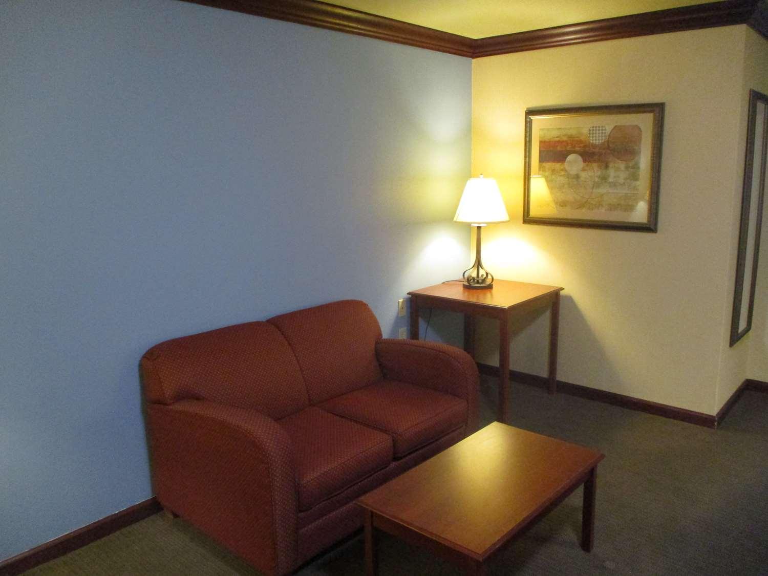 Best Western Coffeyville Central Business District Inn And Suites Buitenkant foto
