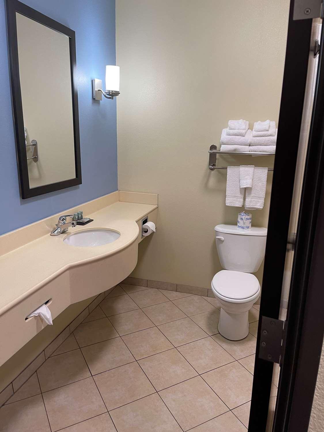 Best Western Coffeyville Central Business District Inn And Suites Buitenkant foto