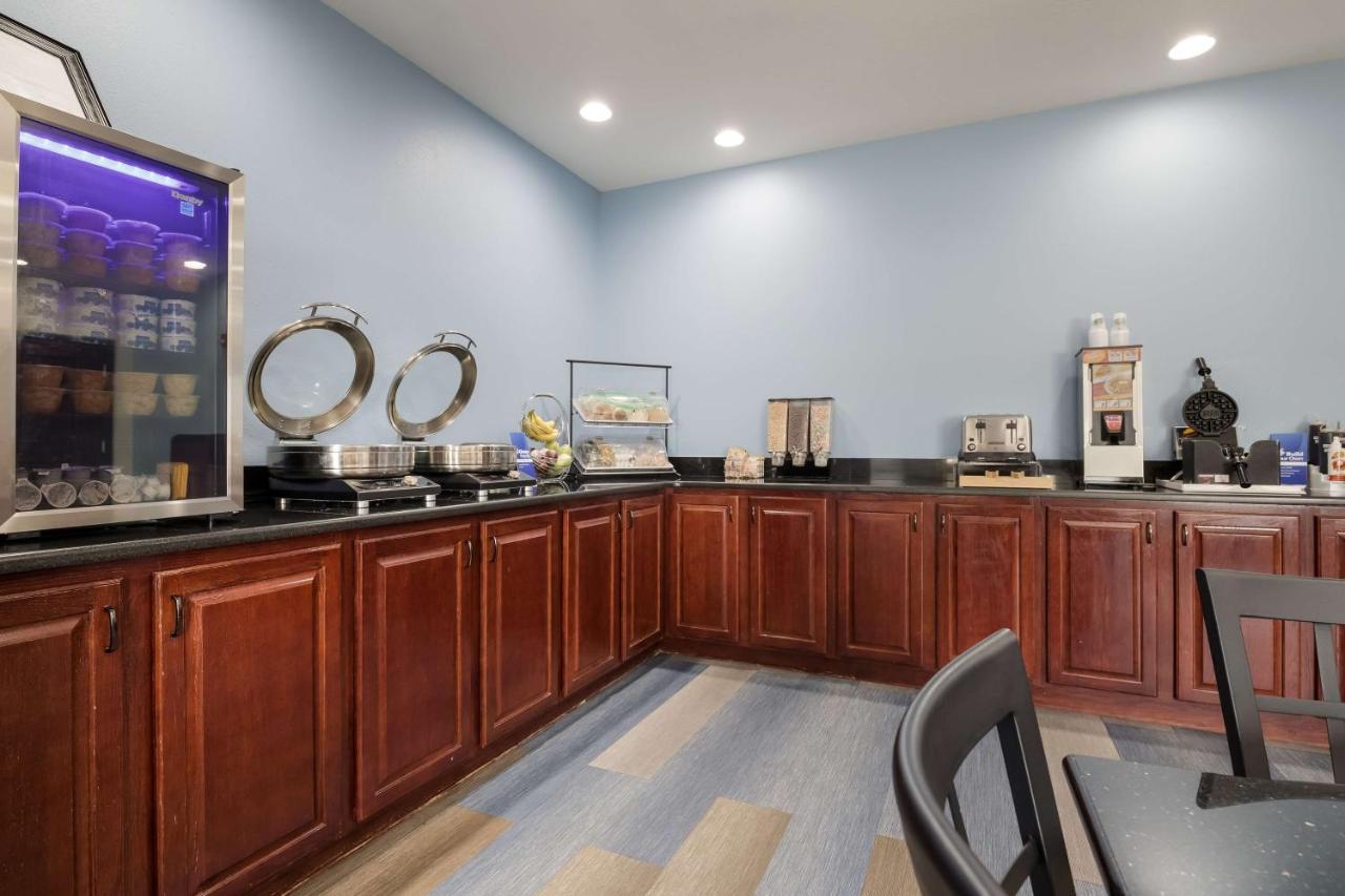 Best Western Coffeyville Central Business District Inn And Suites Buitenkant foto