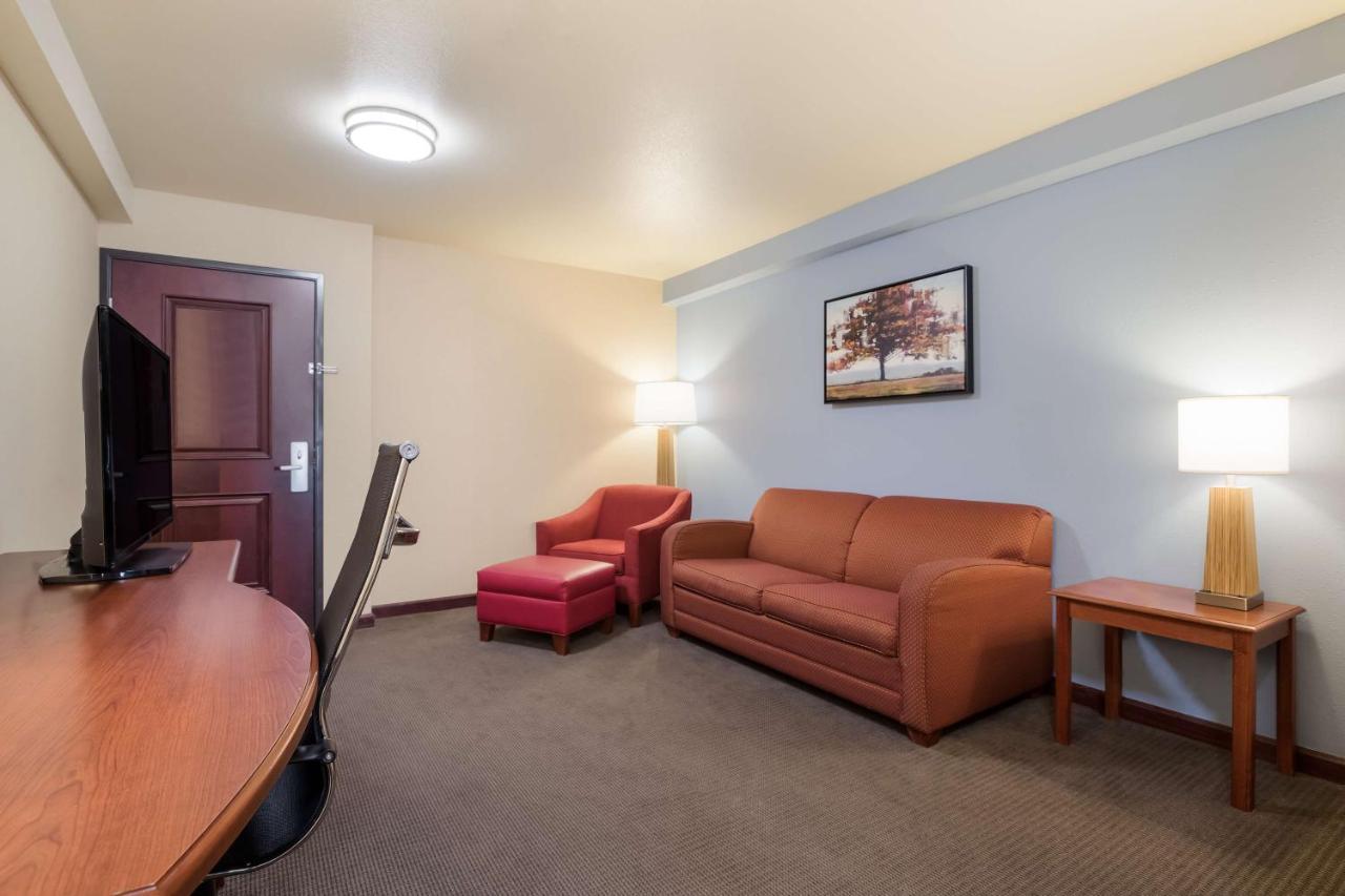 Best Western Coffeyville Central Business District Inn And Suites Buitenkant foto